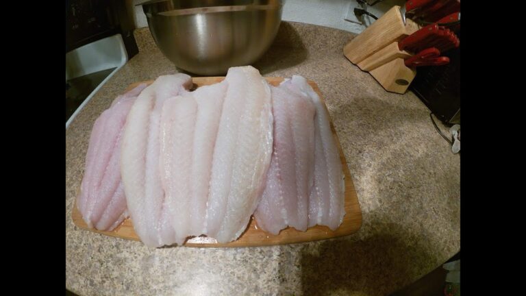How to Fillet a Catfish With an Electric Knife