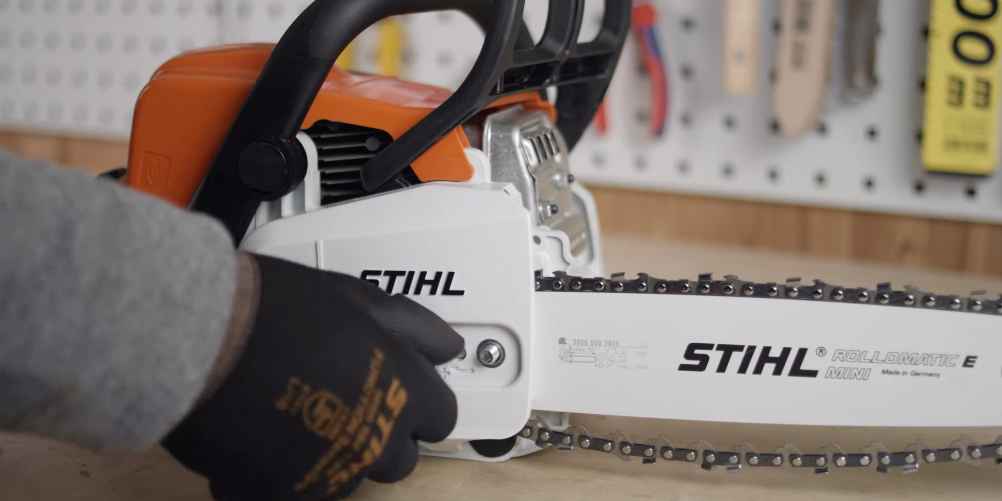 How to Tighten Chain on Stihl Ms170