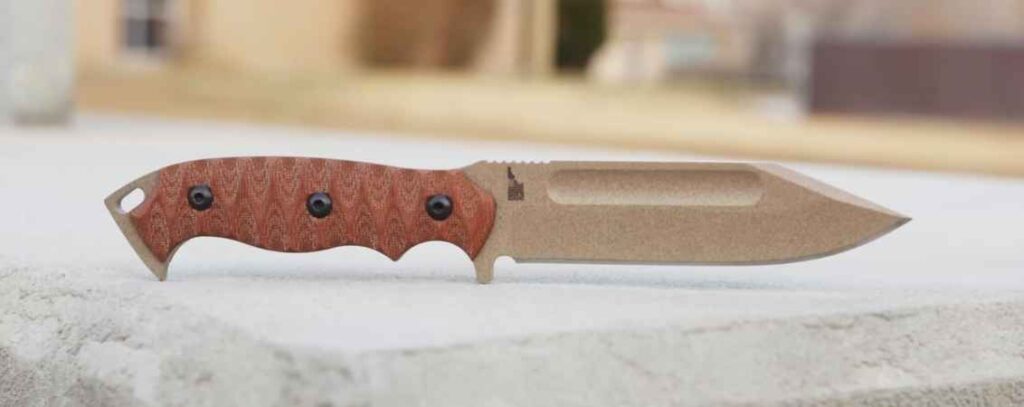 How Sharp Should a Bowie Knife Be