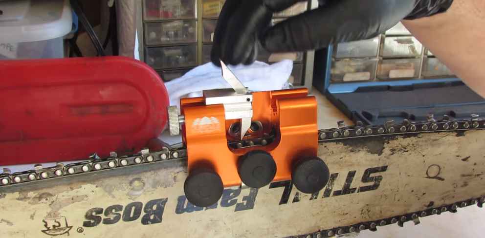 How Do You Use a 12 Volt Chainsaw Sharpener