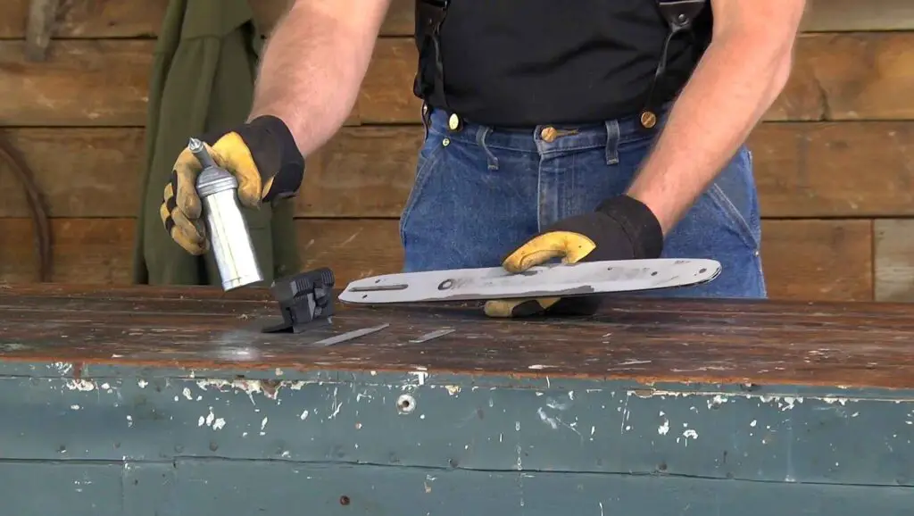 Oregon Chainsaws Fabrication And Assembly