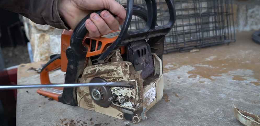 How Do I Increase Oil Flow in My Chainsaw