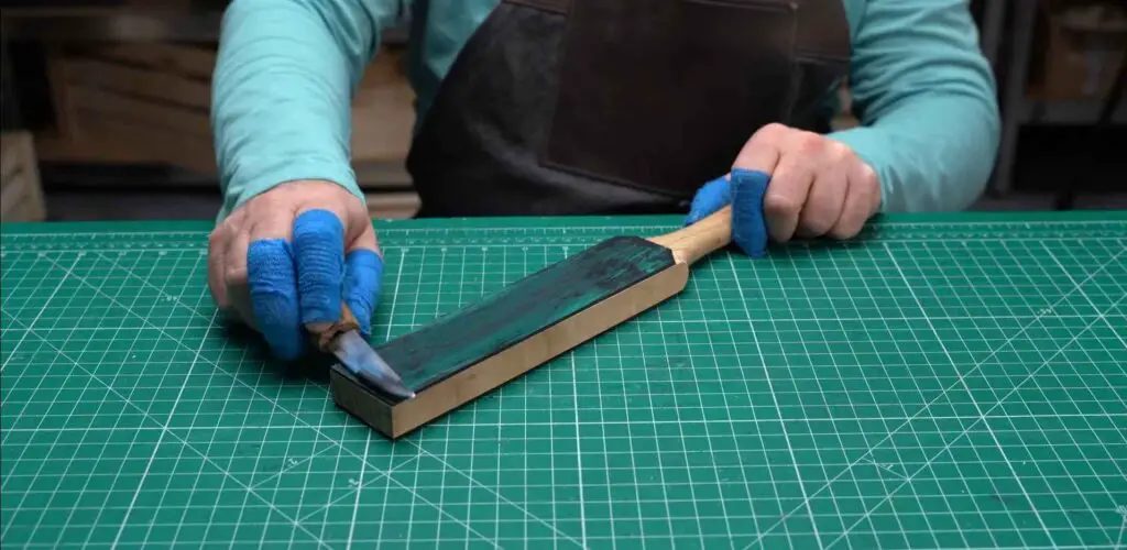 How to Sharpen Whittling Knife With Sandpaper